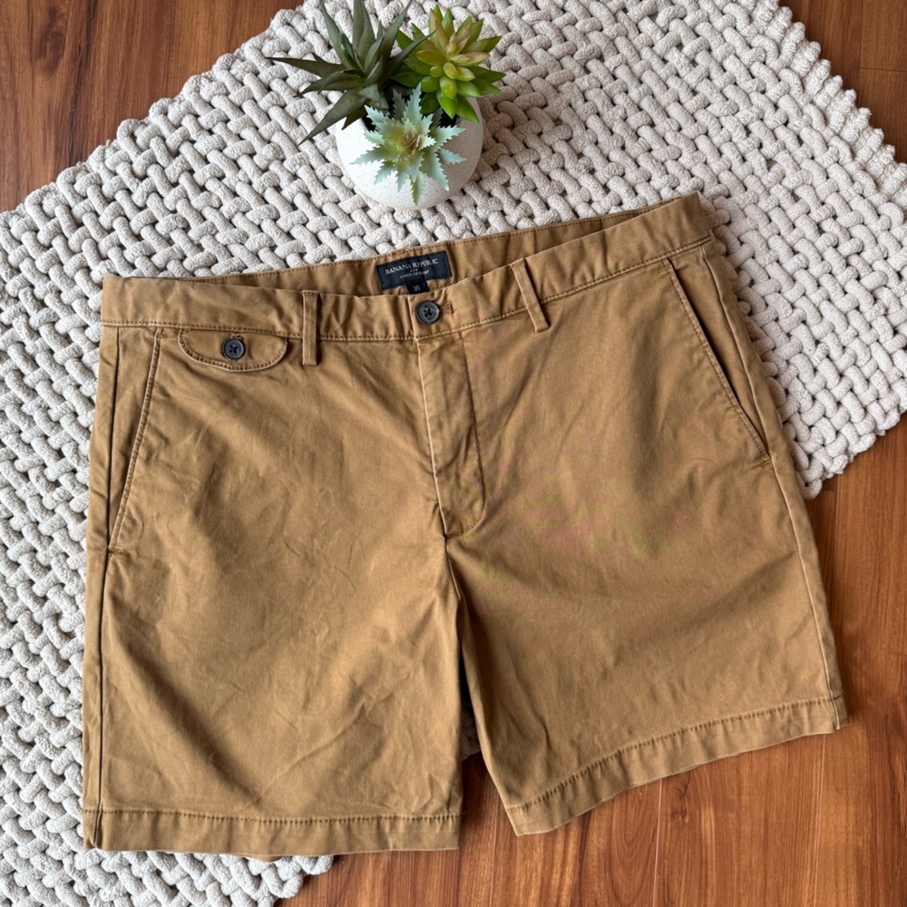 Banana Republic | Men’s Lived-In 7” Shorts in Horse Hair | 35